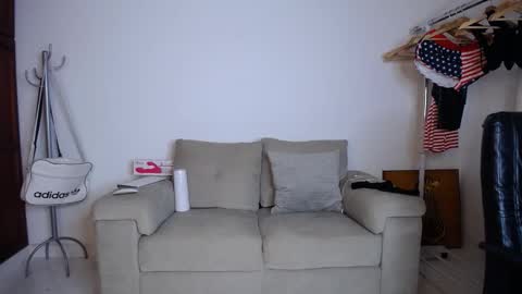 josezaens_ online show from October 20, 2025, 10:05 am