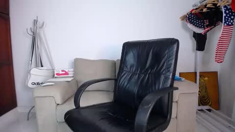 josezaens_ online show from October 23, 2025, 8:24 am