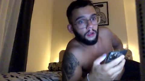 josh_xo online show from October 5, 2025, 6:39 pm
