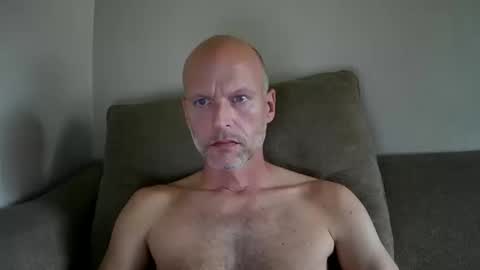 joshking2017 online show from October 14, 2025, 3:02 pm