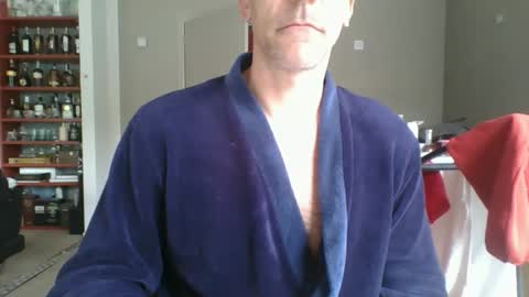 joshua154197 online show from April 13, 2026, 11:48 am