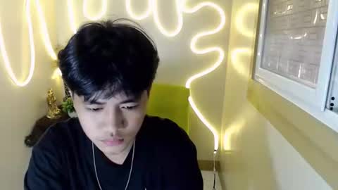 joshua_adrian online show from January 18, 2026, 11:08 pm