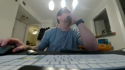 Snapshot of joshxxxhardwood chatting on April 12, 2026, 5:23 am joshxxxhardwood online show from April 12, 2026, 5:23 am