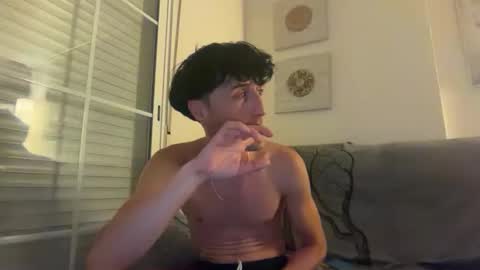 Snapshot of josjoseik chatting on May 25, 2026, 10:16 pm MorbosoMaximo online show from May 25, 2026, 10:16 pm