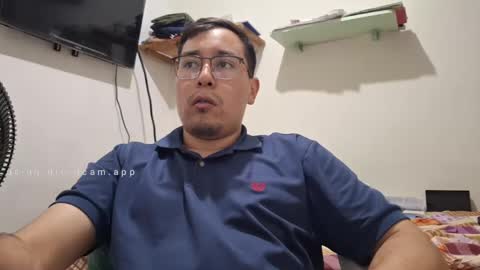 Snapshot of josq121 chatting on February 22, 2025, 9:01 am josq121 online show from February 22, 2025, 9:01 am