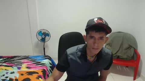 josue25sex online show from December 20, 2025, 3:24 am