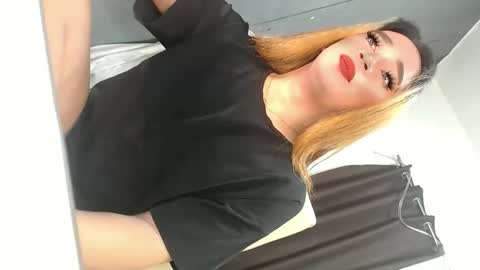 jovehxx online show from June 8, 2026, 8:37 am