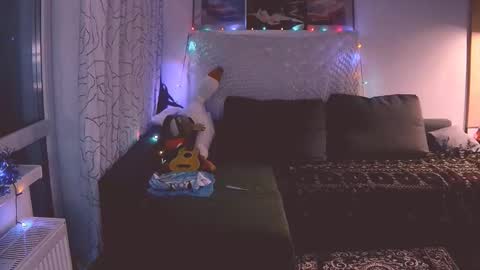 joy_keys online show from January 6, 2025, 3:40 pm