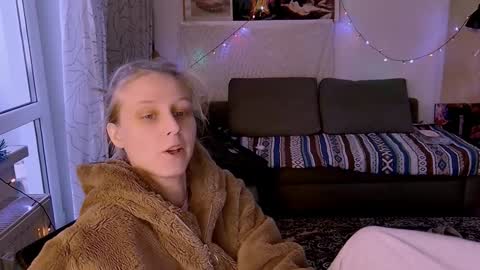 joy_keys online show from February 3, 2025, 1:51 pm