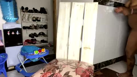 Butterflyass online show from April 28, 2026, 9:47 am