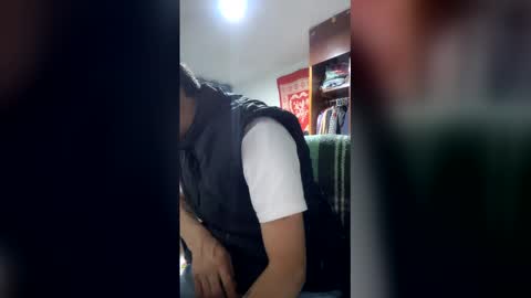 Snapshot of jperezofficial1 chatting on June 22, 2026, 4:20 am jperezofficial1 online show from June 22, 2026, 4:20 am