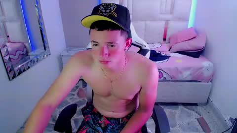 N I N O online show from March 8, 2025, 12:52 pm