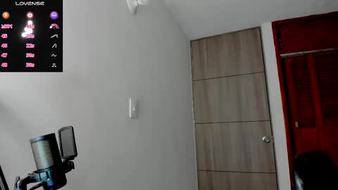 Cristian- tellme Criis online show from February 27, 2025, 2:21 am