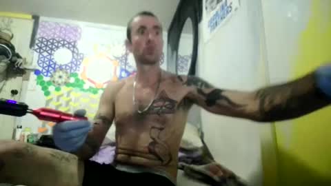 jrizzle1111 online show from February 8, 2025, 4:25 am