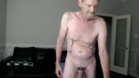 jtull52 online show from January 11, 2026, 12:04 am