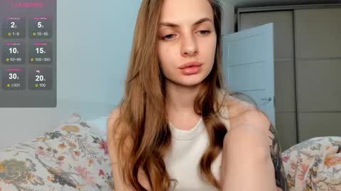 Julia and Julia online show from November 28, 2025, 6:27 am