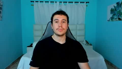 Snapshot of juan__jimenez chatting on June 5, 2026, 11:10 pm Juan online show from June 5, 2026, 11:10 pm
