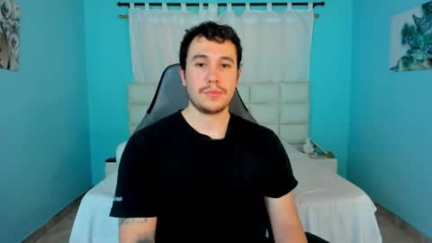 Snapshot of juan__jimenez chatting on June 8, 2026, 9:26 pm Juan online show from June 8, 2026, 9:26 pm