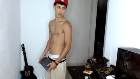 JuanDa online show from March 4, 2025, 12:29 am