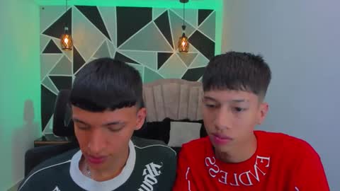 JuanSteven online show from November 8, 2025, 4:45 am