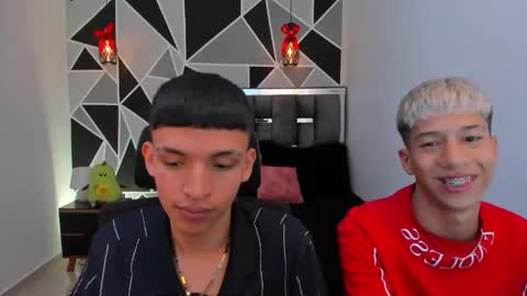 Snapshot of juan_nd_steven chatting on April 30, 2026, 9:41 pm JuanSteven online show from April 30, 2026, 9:41 pm