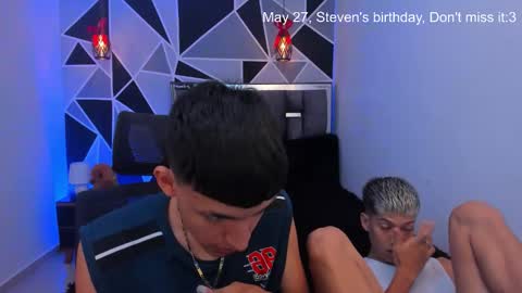 Snapshot of juan_nd_steven chatting on May 14, 2026, 1:45 am JuanSteven online show from May 14, 2026, 1:45 am