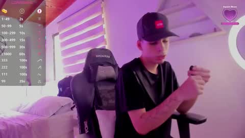 Snapshot of juan_posada1 chatting on February 22, 2026, 5:22 pm Juan Posada online show from February 22, 2026, 5:22 pm