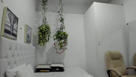 Snapshot of juana_naranjo chatting on June 2, 2026, 3:08 am juana_naranjo online show from June 2, 2026, 3:08 am