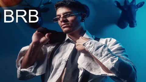 Juan Esteban online show from June 30, 2026, 11:22 am