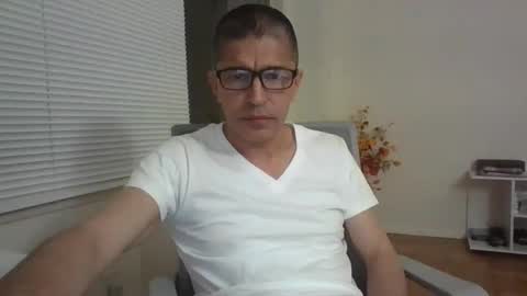 Snapshot of juanearth1 chatting on January 7, 2026, 10:56 pm juanearth1 online show from January 7, 2026, 10:56 pm