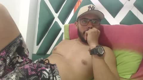 juanfe_style online show from September 26, 2025, 8:57 pm