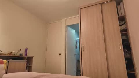 juanilla99 online show from October 20, 2025, 3:51 am