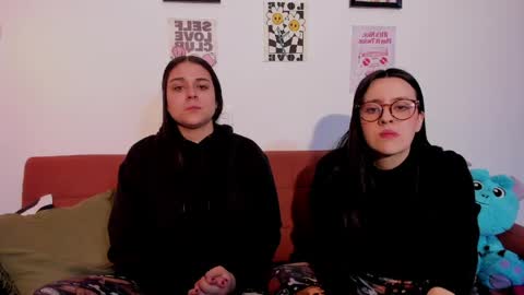 juanitaaa_ online show from June 9, 2026, 5:08 am
