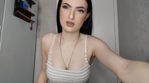 Veronika online show from May 23, 2026, 6:18 am