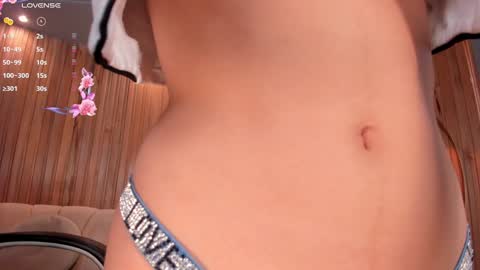 Juanita Clay online show from January 21, 2025, 3:21 pm