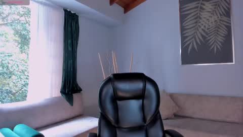 Juanita Clay online show from March 2, 2025, 2:32 pm