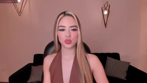 Juanita Clay online show from November 27, 2025, 12:07 pm