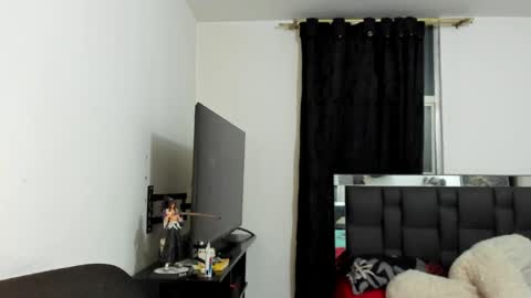 Snapshot of juanjo_ferrari chatting on May 3, 2026, 2:39 am juanjo ferrari online show from May 3, 2026, 2:39 am