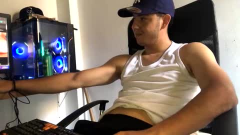 Snapshot of juannvalencia11 chatting on May 14, 2026, 4:36 pm juannvalencia11 online show from May 14, 2026, 4:36 pm