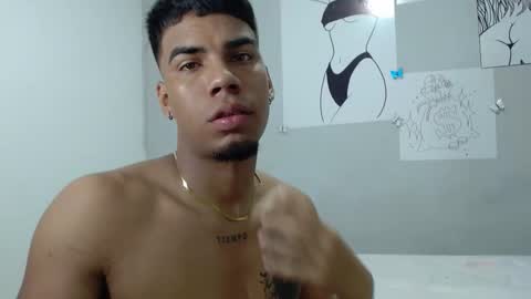 juanse_hot1 online show from December 6, 2024, 12:05 pm