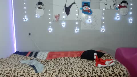 juanse_hot1 online show from December 24, 2024, 12:55 pm