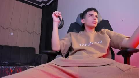 Juan online show from December 17, 2025, 8:15 pm