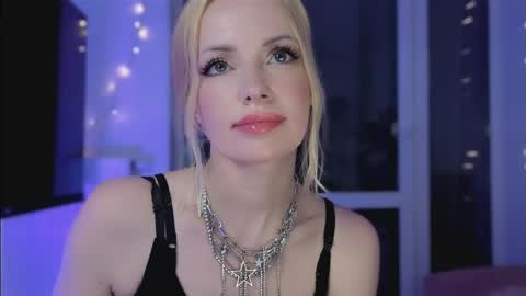 Snapshot of jugoddess chatting on May 18, 2026, 8:36 pm Goddess Julia online show from May 18, 2026, 8:36 pm