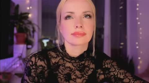 Snapshot of jugoddess chatting on June 7, 2026, 8:01 pm Goddess Julia online show from June 7, 2026, 8:01 pm