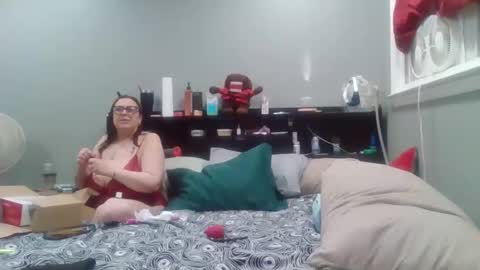 Snapshot of juiceepawwg420 chatting on May 11, 2026, 12:49 am Juiceepawwg420 online show from May 11, 2026, 12:49 am