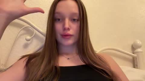 Snapshot of juicy_angels chatting on December 5, 2025, 7:32 pm alexa online show from December 5, 2025, 7:32 pm