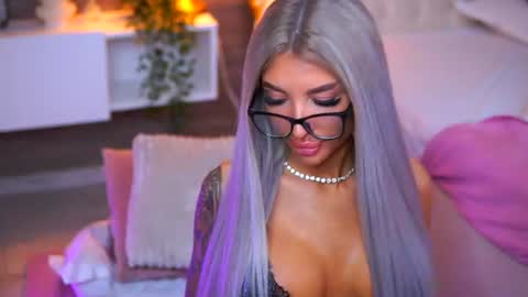 Jessye online show from July 14, 2026, 2:05 am