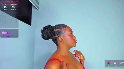 Snapshot of juicy_sky chatting on March 3, 2026, 5:13 am Your Paradise online show from March 3, 2026, 5:13 am