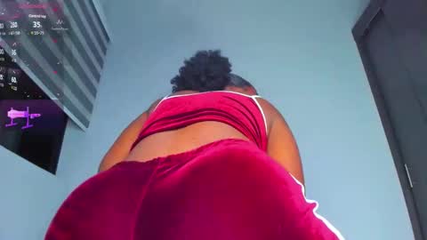 Snapshot of juicy_sky chatting on March 27, 2026, 4:40 am Your Paradise online show from March 27, 2026, 4:40 am