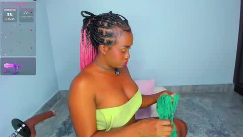 Snapshot of juicy_sky chatting on April 1, 2026, 1:06 am Your Paradise online show from April 1, 2026, 1:06 am